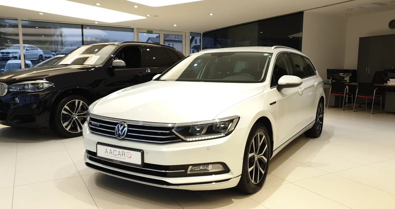 Volkswagen Passat cena 52000 przebieg: 249000, rok produkcji 2015 z Kalisz małe 121